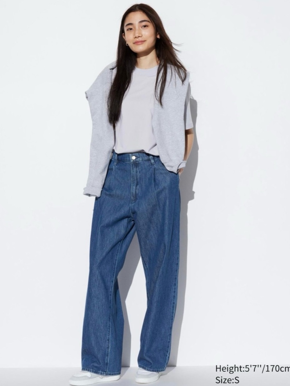 NEW Uniqlo Drapey Denim Pleated Pants in Blue size medium